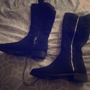 Black Knee High Boots 👢